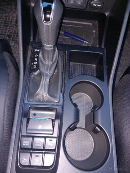 Predám Hyundai Tucson 1,6 T-GDi, 130 kW 4x4, AUTOMAT - 13