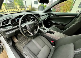 Honda Civic 1.0 DOHC VTEC Turbo Elegance - 13