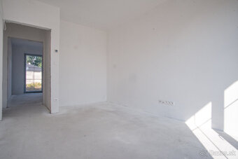 Skolaudovaný 4 izbový rodinný dom (121 m2) - 13
