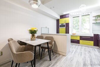 REZERVOVANÉ - Priestranný 4-izbový byt v centre Košíc na Kom - 13