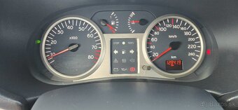 Predám Renault Clio Sport 124 kW – raritné auto pre nadšenco - 13