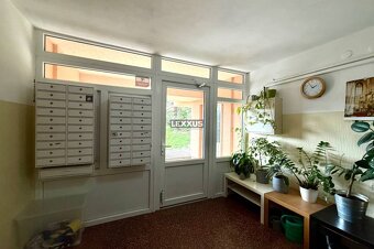 | 4i(momentálne 3i)byt s výhľadom, BA III.,Ladzianskeho,96,7 - 13