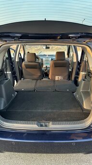 Toyota Corolla Verso - 13