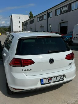 VW Golf 7 1,6 TDI 66kw, biela farba, manuál 5 r.v. 2014 - 13