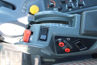 Kubota M135 GX - 13