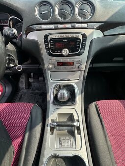 Ford Galaxy 2.0 TDCi Titanium - 13