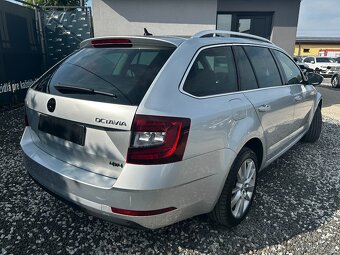 Škoda Octavia Combi 2.0 TDI RS DSG 4x4 - 13