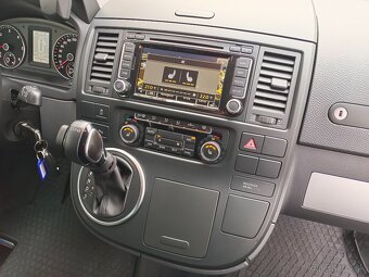 VW Multivan 2.0TDI 132kW DSG 7-míst - záruka Autodraft - 13