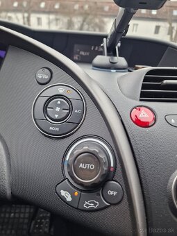 Honda Civic 5D SPORT 1.8 I-VTEC BENZÍN 
I-Vtec - 13