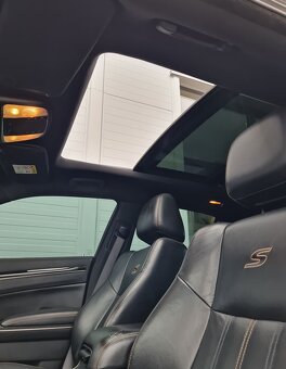 Chrysler 300S Alloy Edition - 13