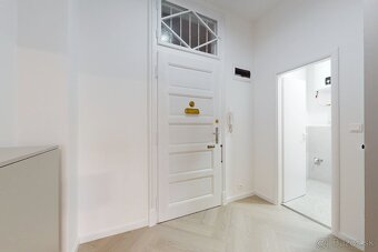 EXKLUZÍVNE 2-izb zrekonštruovaný byt STARÉ MESTO - 13