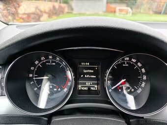 Škoda Superb Combi 2.0 TDI - 13