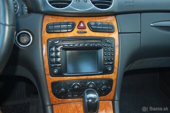 Mercedes-Benz CLK - 13