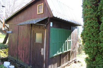 EXKLUZÍVNE-SPEKTRUM REALITY- Na Predaj  záhradná chatka s po - 13