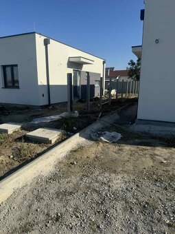 Na predaj 3-izbové DVIJDOMY - 13