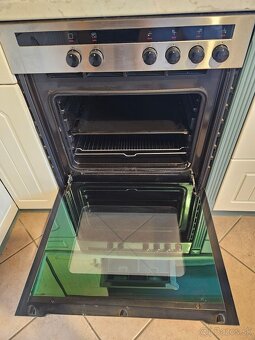 Masívna kuchynská linka z Nemecka so spotrebičmi - 13