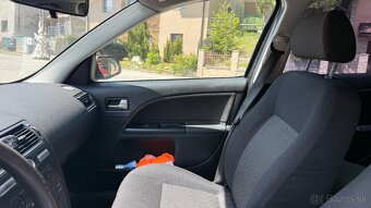 Ford Mondeo 2.0 TDCi Ghia - 13