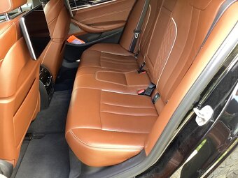 Bmw 540D M xdrive sedan - 13
