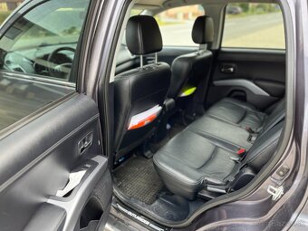 Mitsubishi Outlander II- AWD - 13