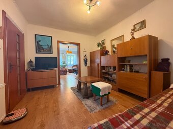 PREDAJ - RODINNÝ DOM - ZLATÉ MORAVCE - 13