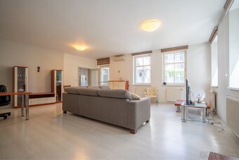 PRENÁJOM 4 izbový byt 120 m2 - Mikulášska, Staré Mesto, BA - 13