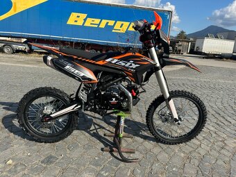 Predám čisto nový nejazdený Pitbike ASIX XB68 140CM3 + El. š - 13