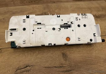 Prístrojová doska na VW PASSAT B4 variant - 13