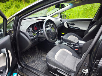 Kia Ceed SW 1.6 crdi - vozidlo je rezervované - 13