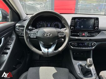 Hyundai i30 CW 1.5 T-GDi mHEV iMT Family, 130 540km, SR - 13