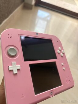 Nintendo 2DS TomoDachi Life + Hry & Box - 13