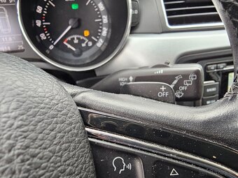 ŠKODA SUPERB COMBI 2.0 TDI 125KW DSG 2014 - 13