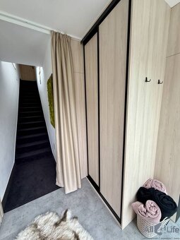 APARTMÁN - Komplet na mieru moderne zariadený s terasou v Hr - 13