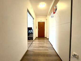 2 IZB. BYT S BALKÓNOM V CENTRE MESTA, 58M2, TOVÁRENSKÁ UL.,  - 13