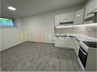 Prodej sklepního bytu 2+kk 40 m² ve Vsetíně - 13