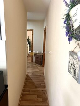 Zrekonšturovaný byt v provensálskom štýle  - 13