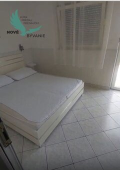 Apartmán s dvorom len 80m od mora na ostrove Vir v Chorvátsk - 13