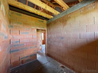 Rozostavaný 4i bungalov, pozemok 443 m2 / Veľké Bierovce - 13