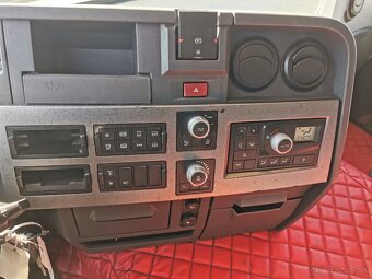 Renault T480 lowdeck - 13