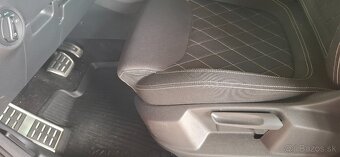 Škoda Karoq 2,0 Tdi SCR 140kw 4x4 dsg - 13
