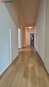 Nebytový priestor na prízemí mestského domu v centre na Kuku - 13