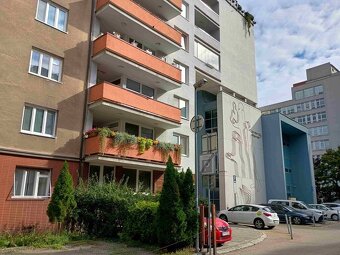 Prenájom 4-izbového bytu v centre Bratislavy, Kováčska ulica - 13