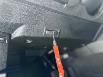 BMW rad 3 Touring 320d Touring A/T F31 - 13