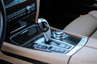 BMW F01 740d xd - 13