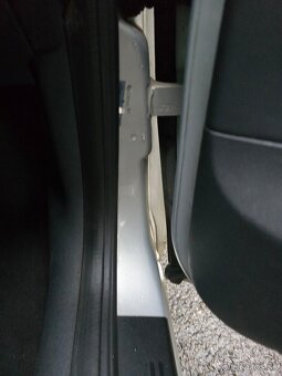 Seat Alhambra 1.9TDI 85KW M/6 ťažné / BEZ KOROZIE/ - 13