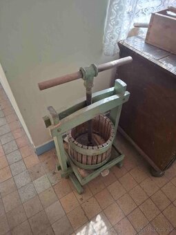 STAROŽITNOSTI Z CHALUPY - 13