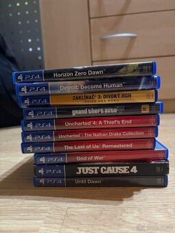 PREDÁM PLAYSTATION 4 Pro 1TB - 13