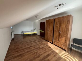 Elegantný dom v Benkovciach: Priestor, svetlo a štýl pre vaš - 13