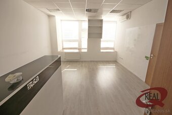 BEZ PROVÍZIE, KANCELÁRIE V RUŽINOVE, TRENČIANSKA UL - 13