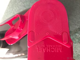 MICHAEL KORS originál fuksia sandálky 38 - 13