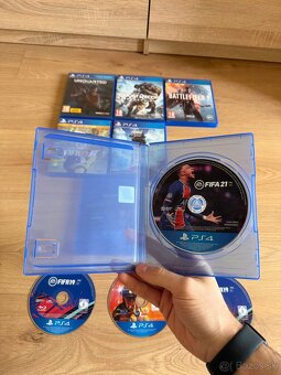 PlayStation 4 (PS4) hry - 13